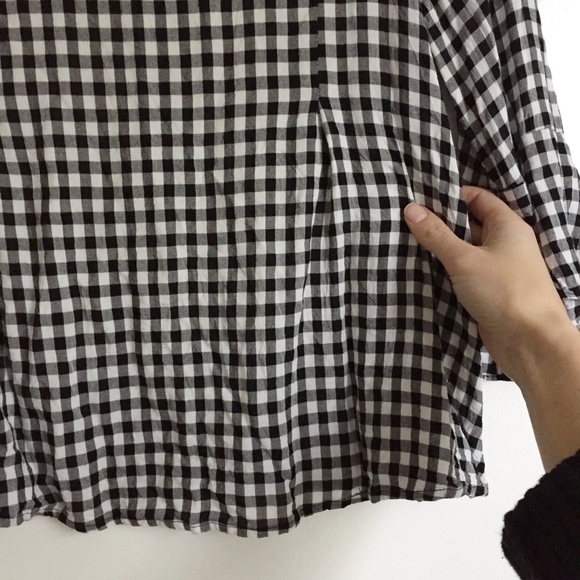 Studio Gingham Blouse - Picture 5 of 7